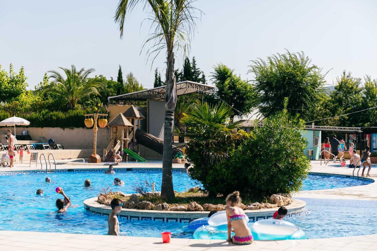 Camping Tucan - Mobile Homes By Lifestyle Holidays Lloret de Mar Bagian luar foto