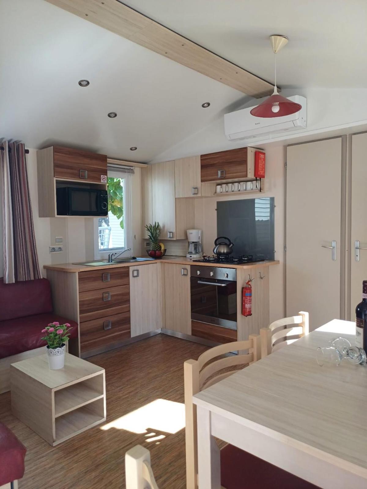 Camping Tucan - Mobile Homes By Lifestyle Holidays Lloret de Mar Bagian luar foto